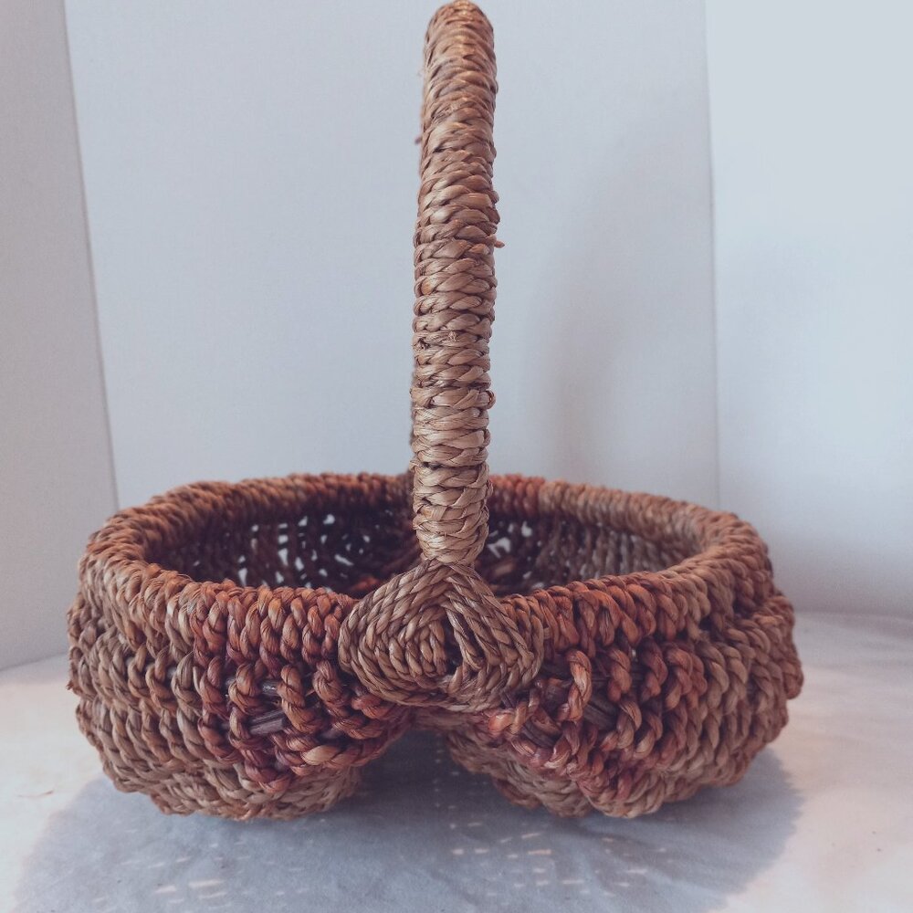 Gathering Basket Woven Small Size Brown Red Accent